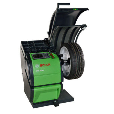Станок балансировочный Bosch WBE 4245 Станок балансировочный Bosch WBE 4245